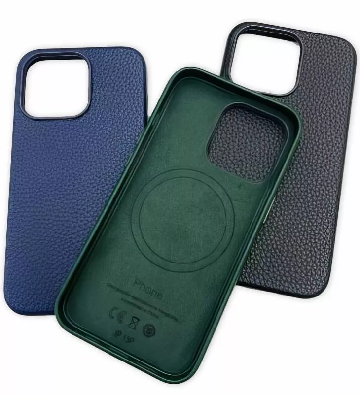 Чехол iPhone 15 Classic Leather с поддержкой MagSafe (в ассортименте)