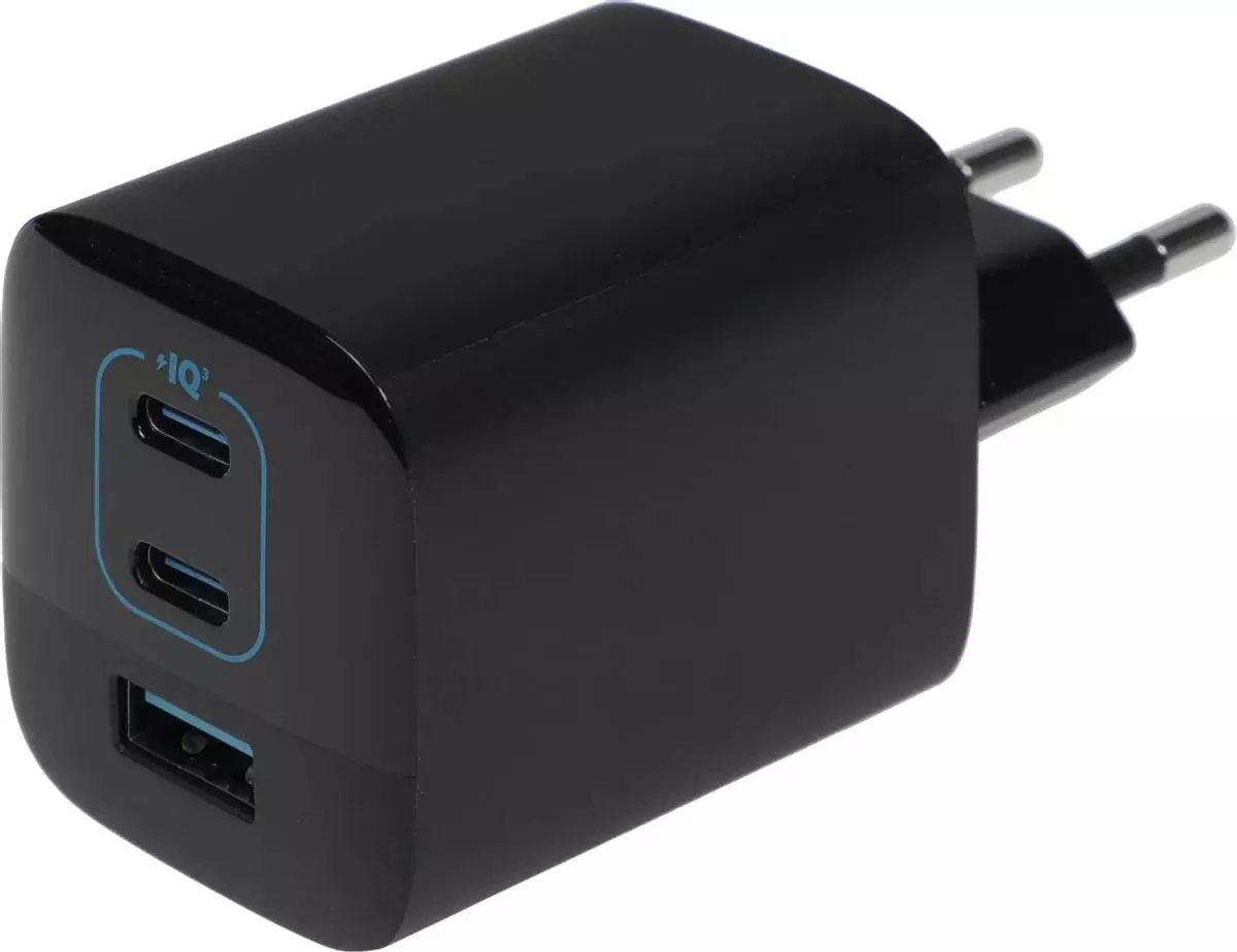 Сетевой адаптер Anker 3-Port Ultra-Fast Charger, 67Вт (2хTypeC, 1хUSB)