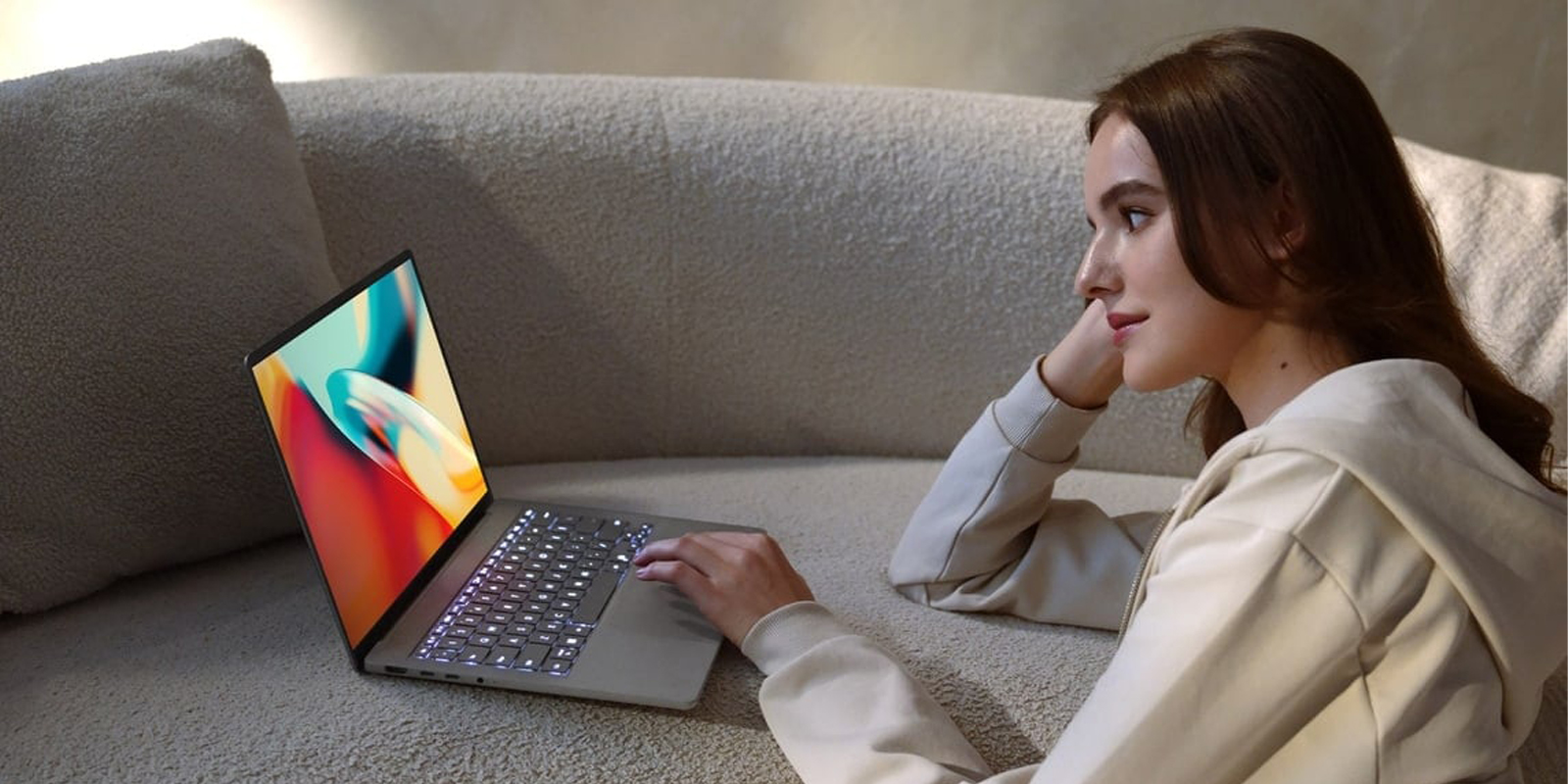 ASUS Zenbook A14 